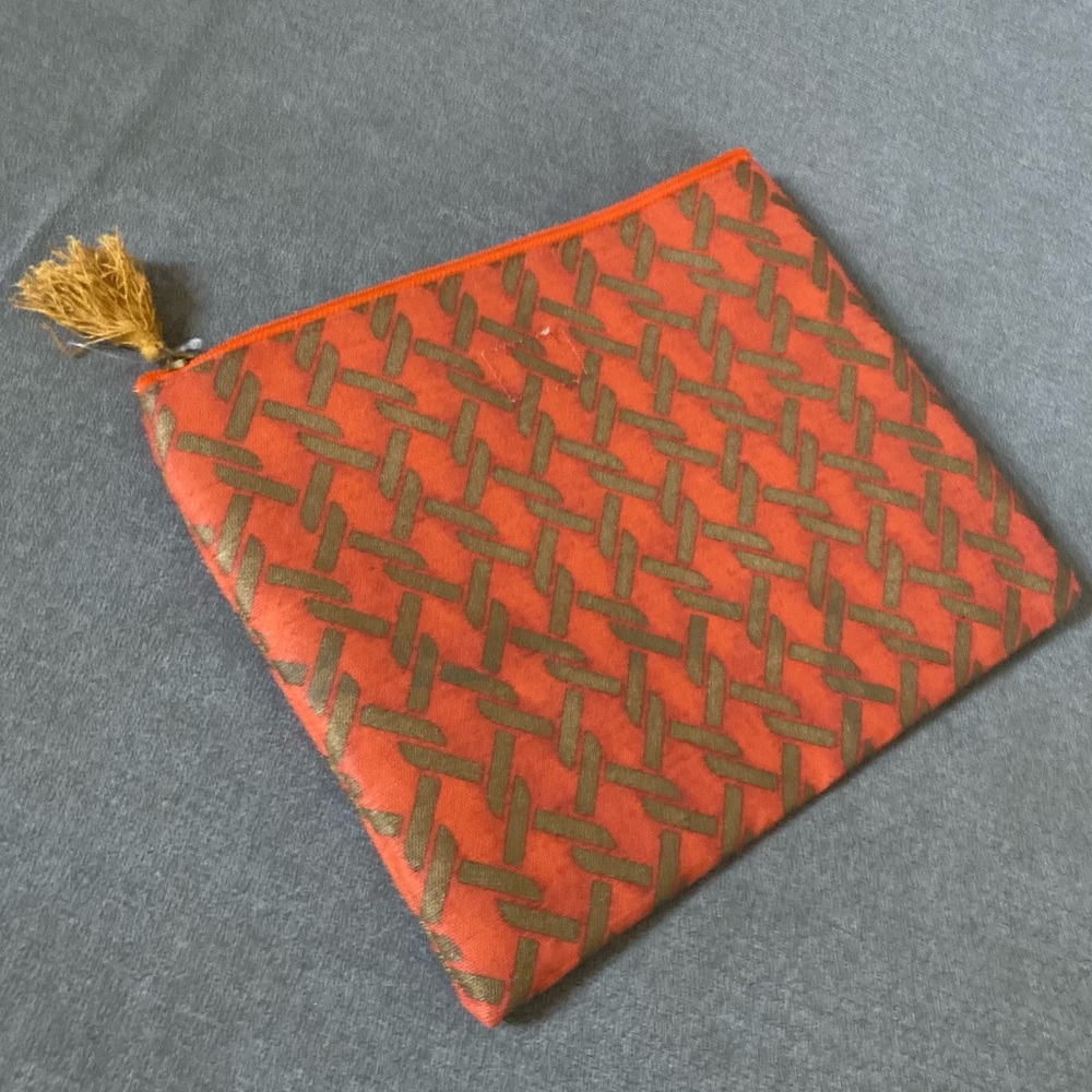 Summer Clutch